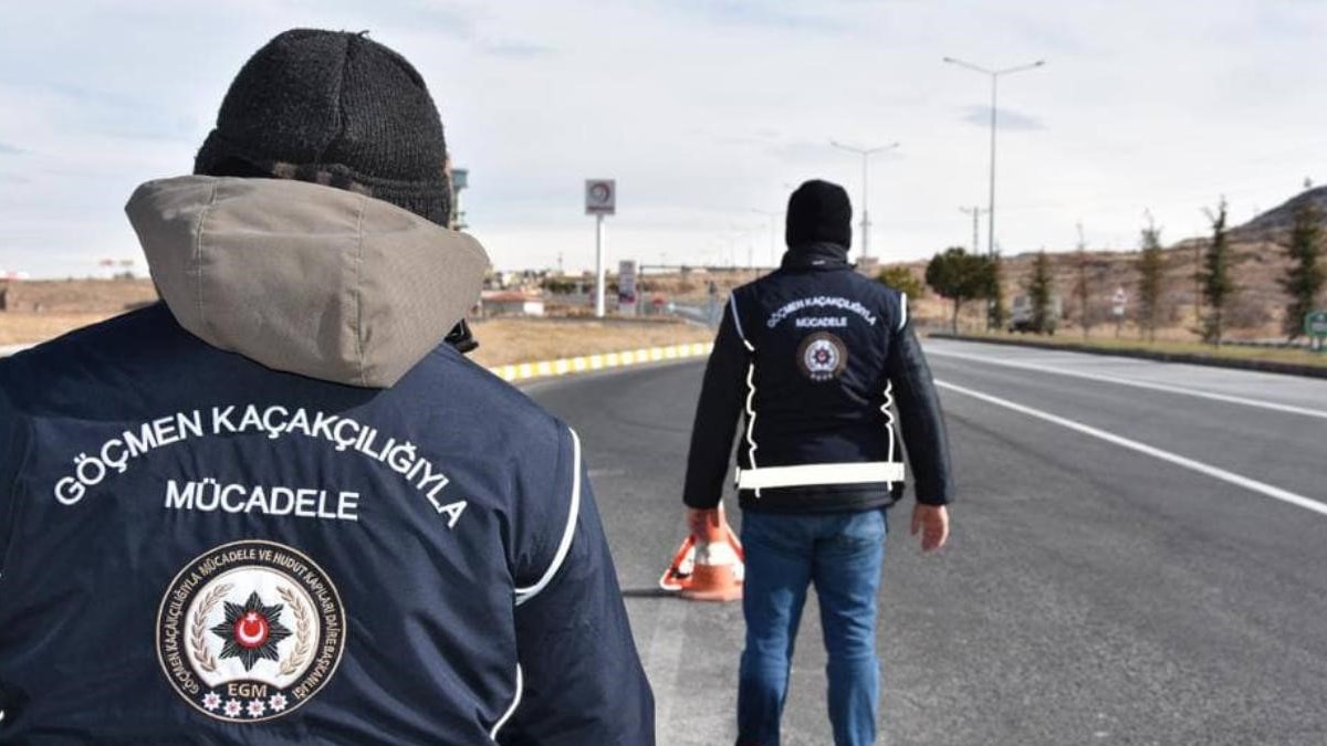 Eskişehir'de 20 kaçak göçmen yakalandı