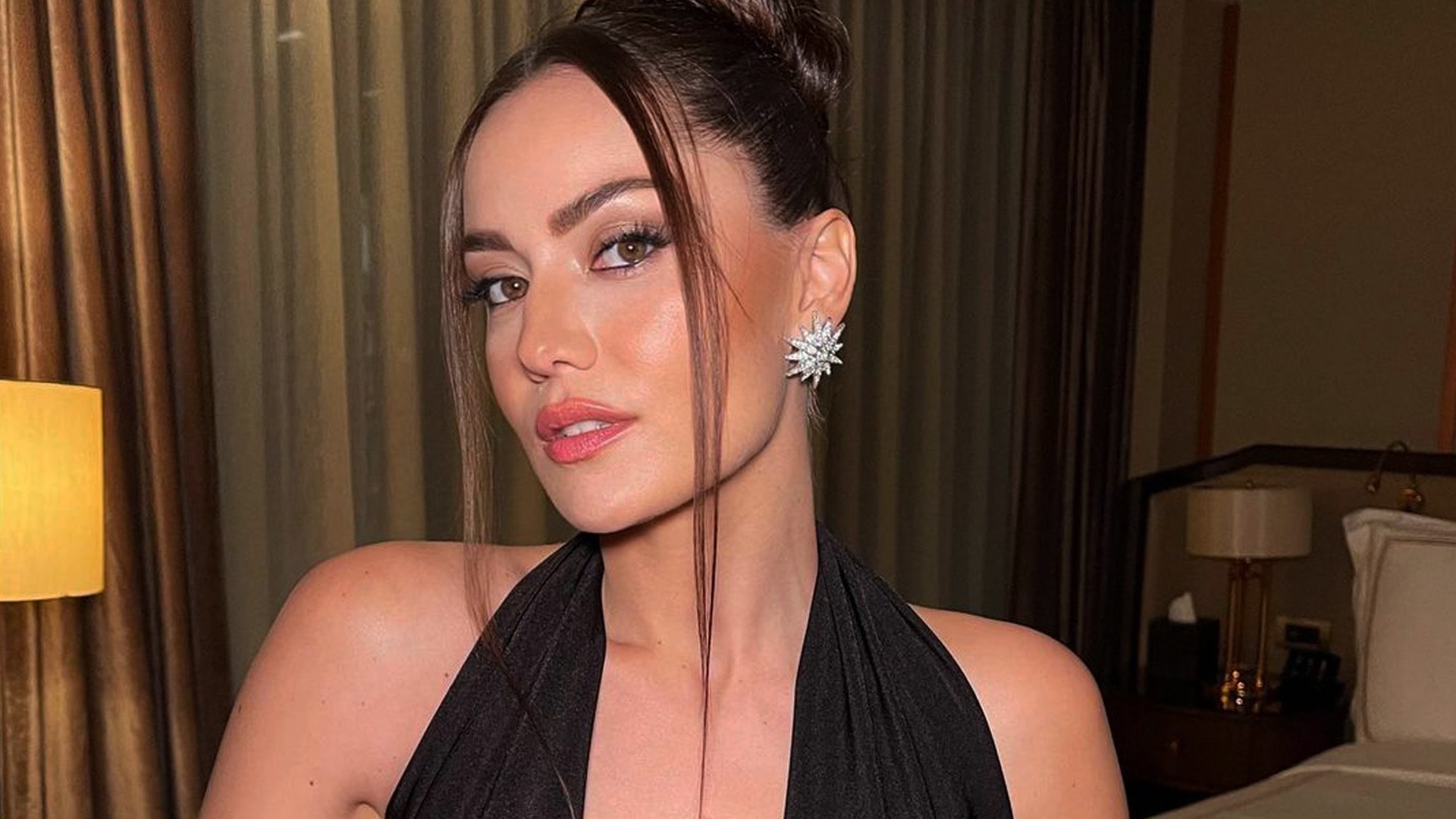 Fahriye Evcen isyan etti: Artık vazgeçin, çok sıkıldım