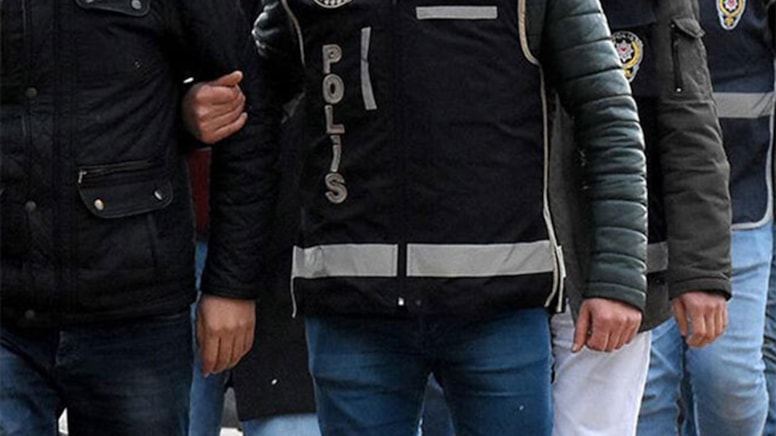İstanbul'da 13 FETÖ gözaltısı