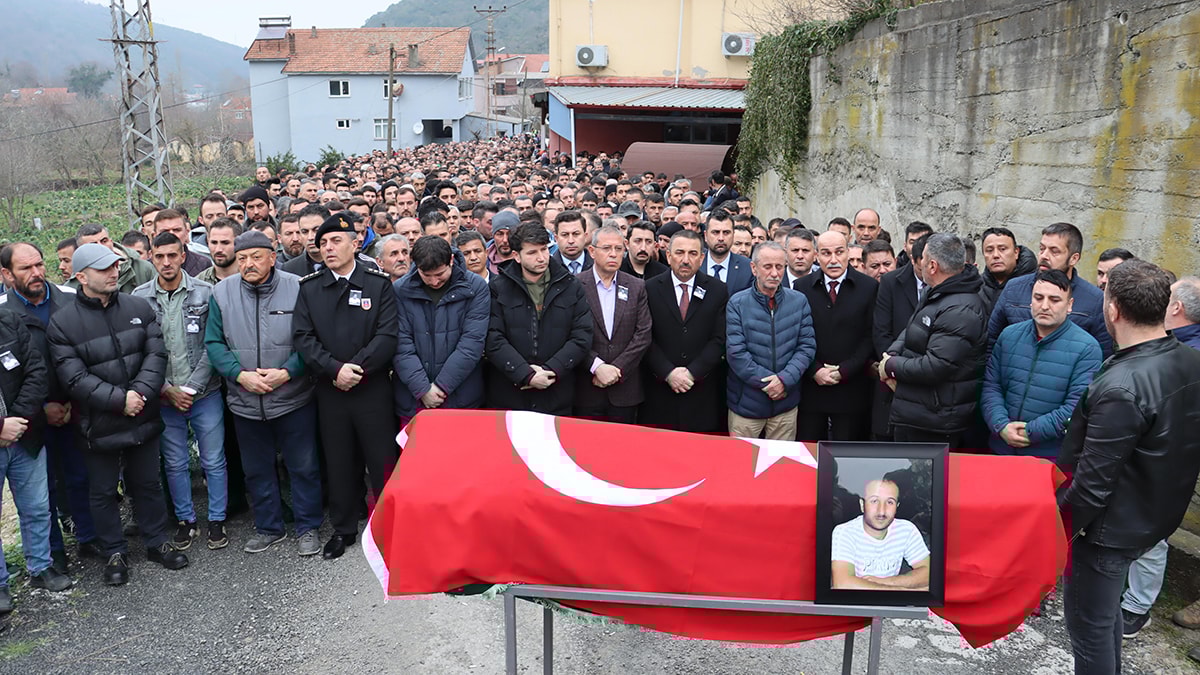 Feci şekilde can vermişti! Maden işçisine veda
