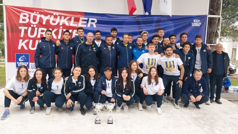 Fenerbahçe, Köyceğiz Kürek Yarışları'nda zirvede