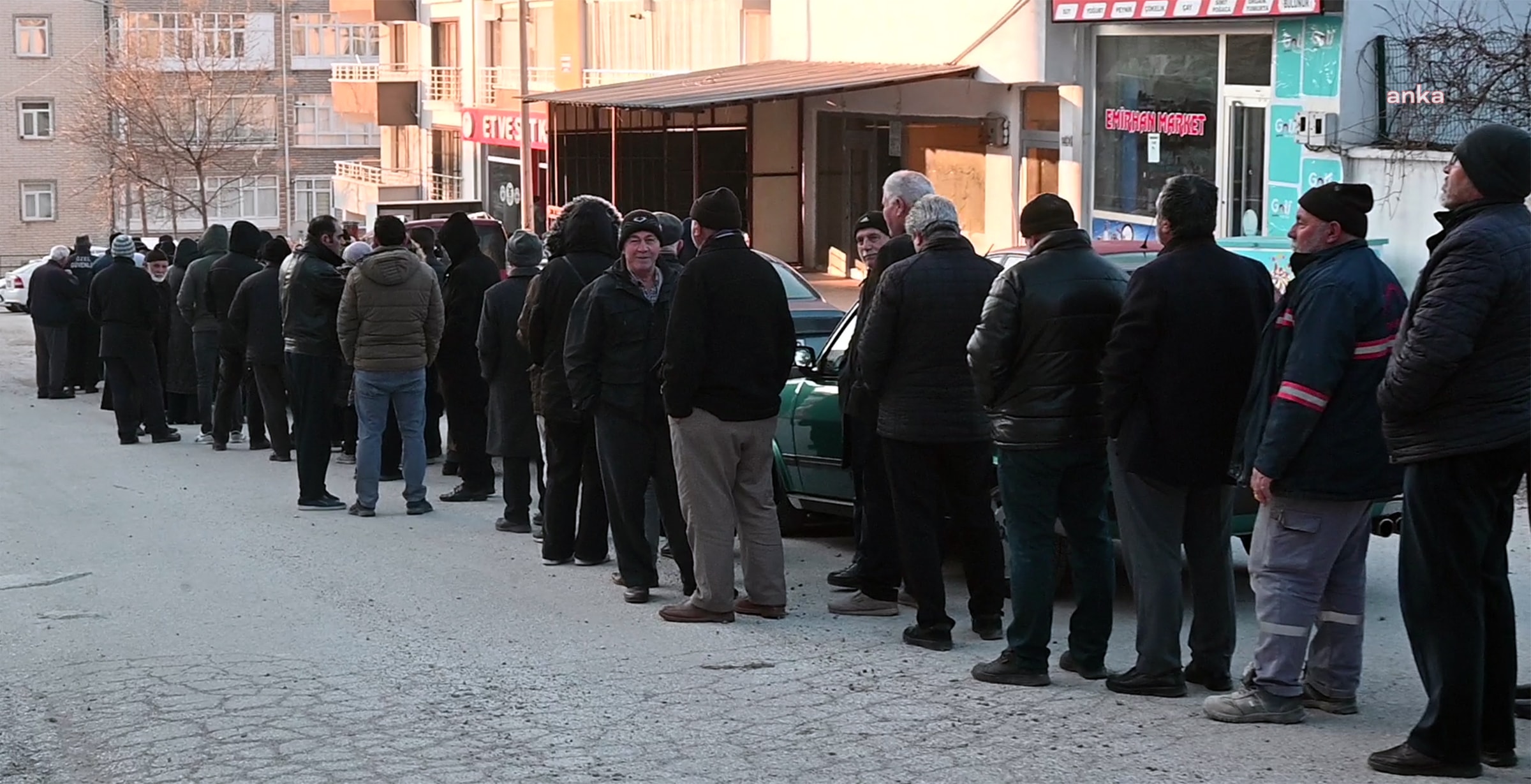 Ramazan öncesinde ucuz et kuyruğu daha da uzadı