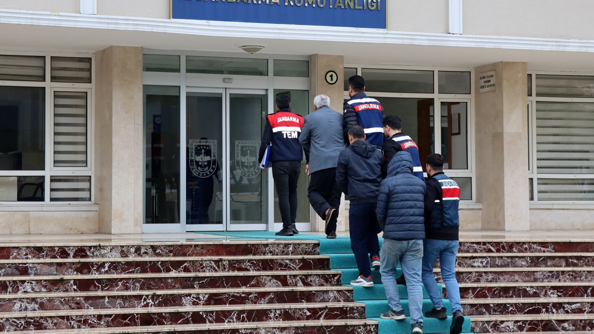 Mersin'de PKK operasyonu: 3 gözaltı