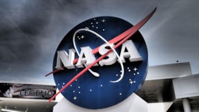 NASA onlarca çalışanını işten çıkarıyor