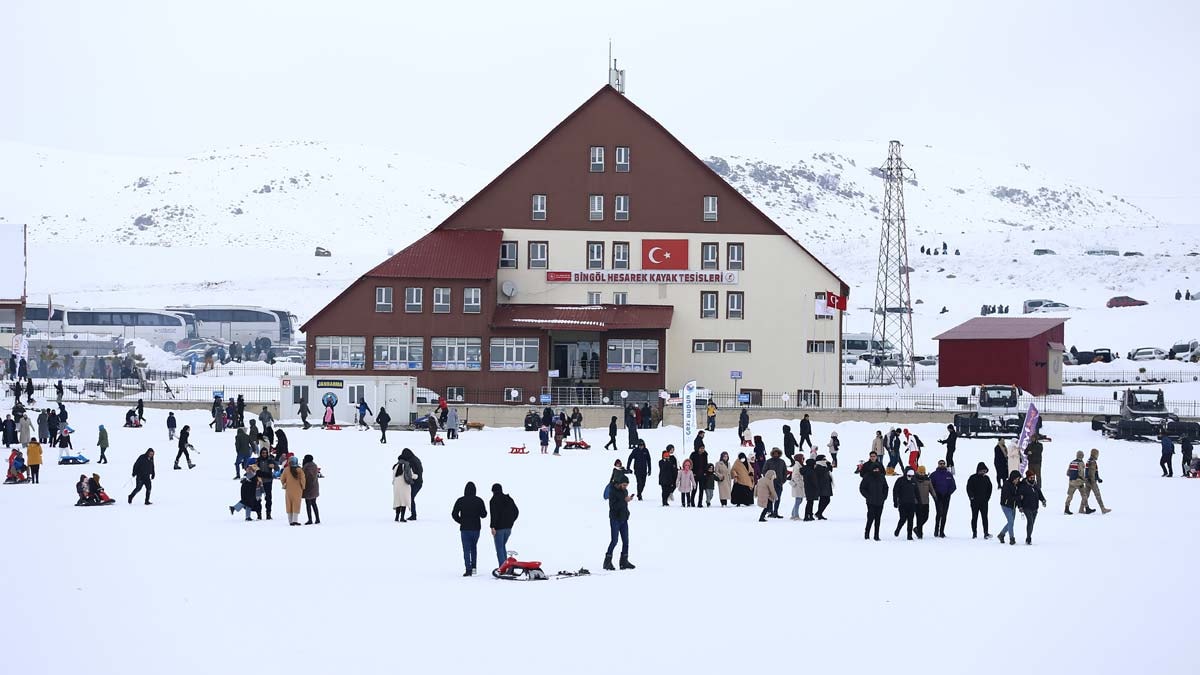 Kayak tutkunları Bingöl'e akın etti
