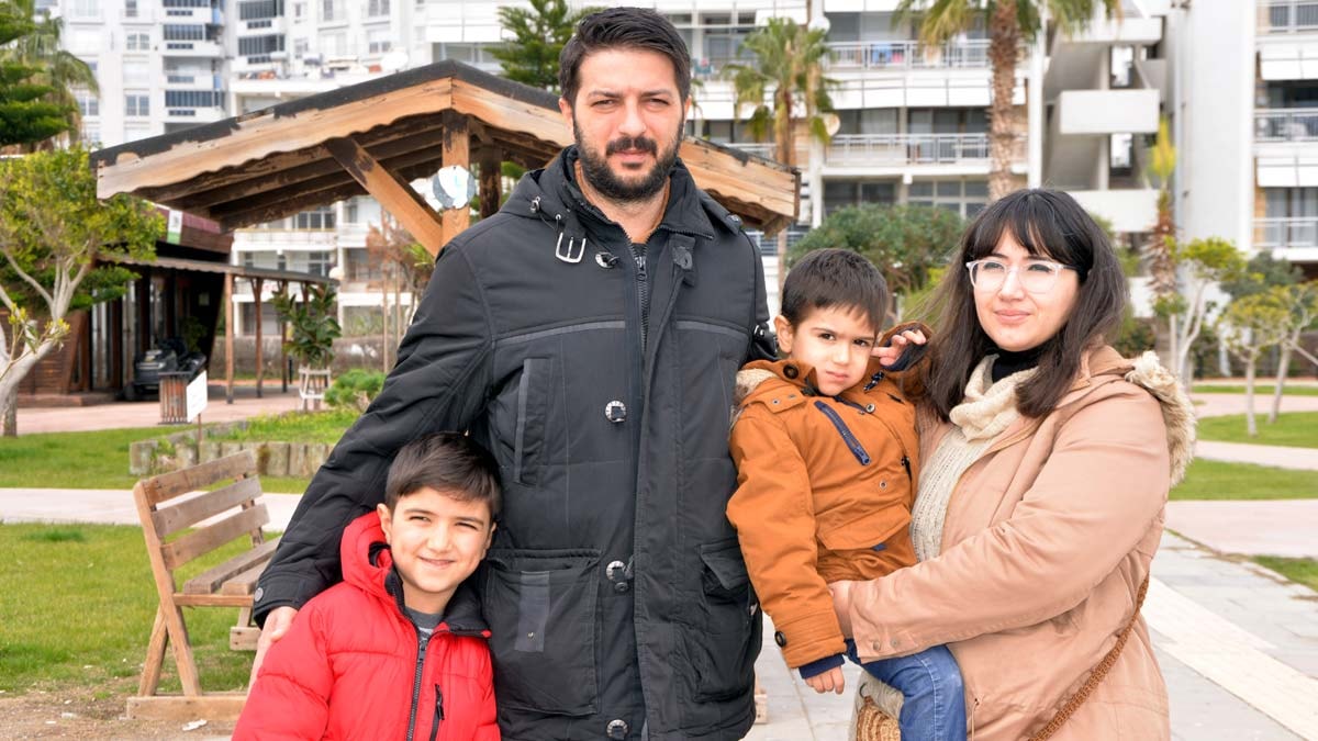 Depremde yaşam üçgeniyle hayata tutundu: Hayatımın en zor gecesiydi