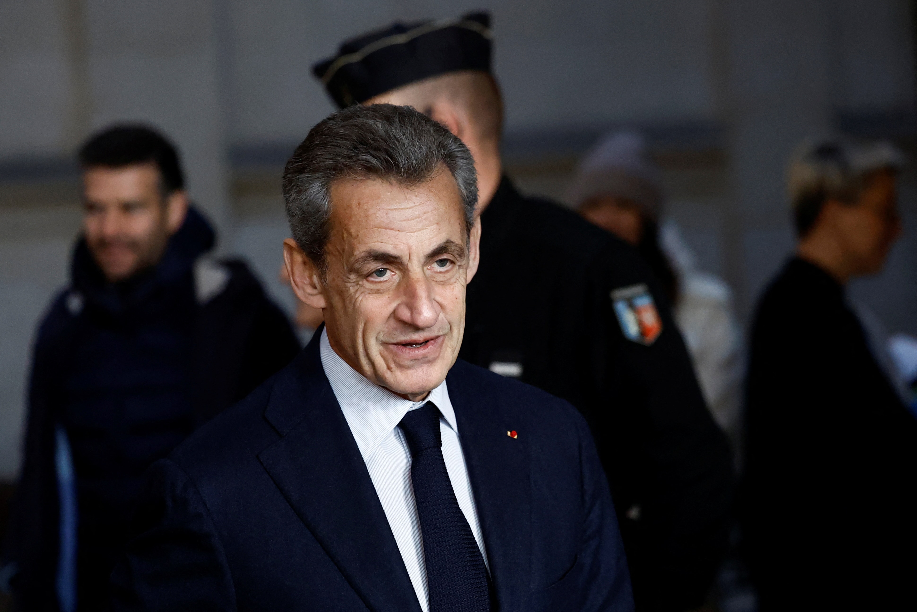 Nicolas Sarkozy'e hapis cezası