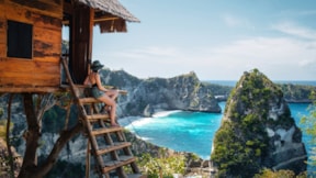 Bali'ye giden yabancı turistler 10 dolar giriş vergisi ödeyecek
