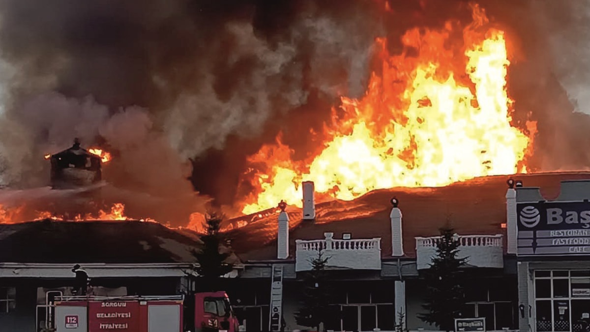 Yozgat'ta dinlenme tesisinde büyük yangın