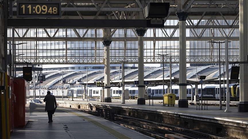 Olimpiyatların gizli güvenlik bilgileri trende çalındı