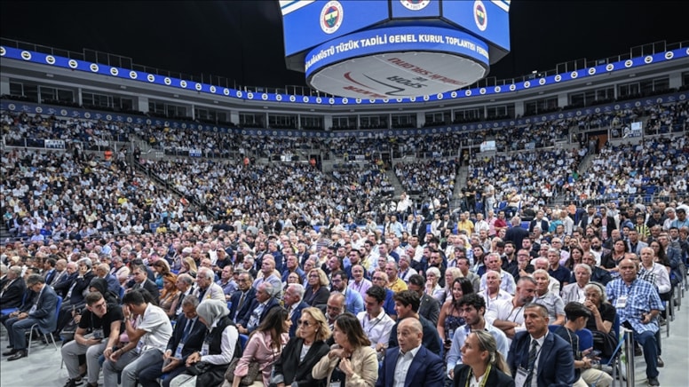 Fenerbahçe'den 5 bin kulüp üyesine uyarı: Kayıtlarınız silinecek