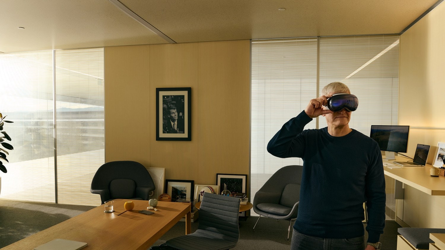 Apple Vision Pro ön siparişleri tükendi ama CEO pek de umutlu değil