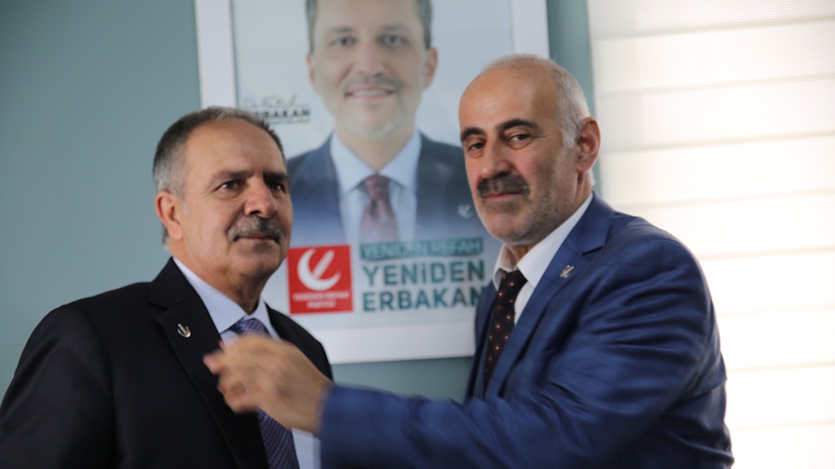 Bir AKP'li daha aday yapılmayınca Yeniden Refah'ın yolunu tuttu