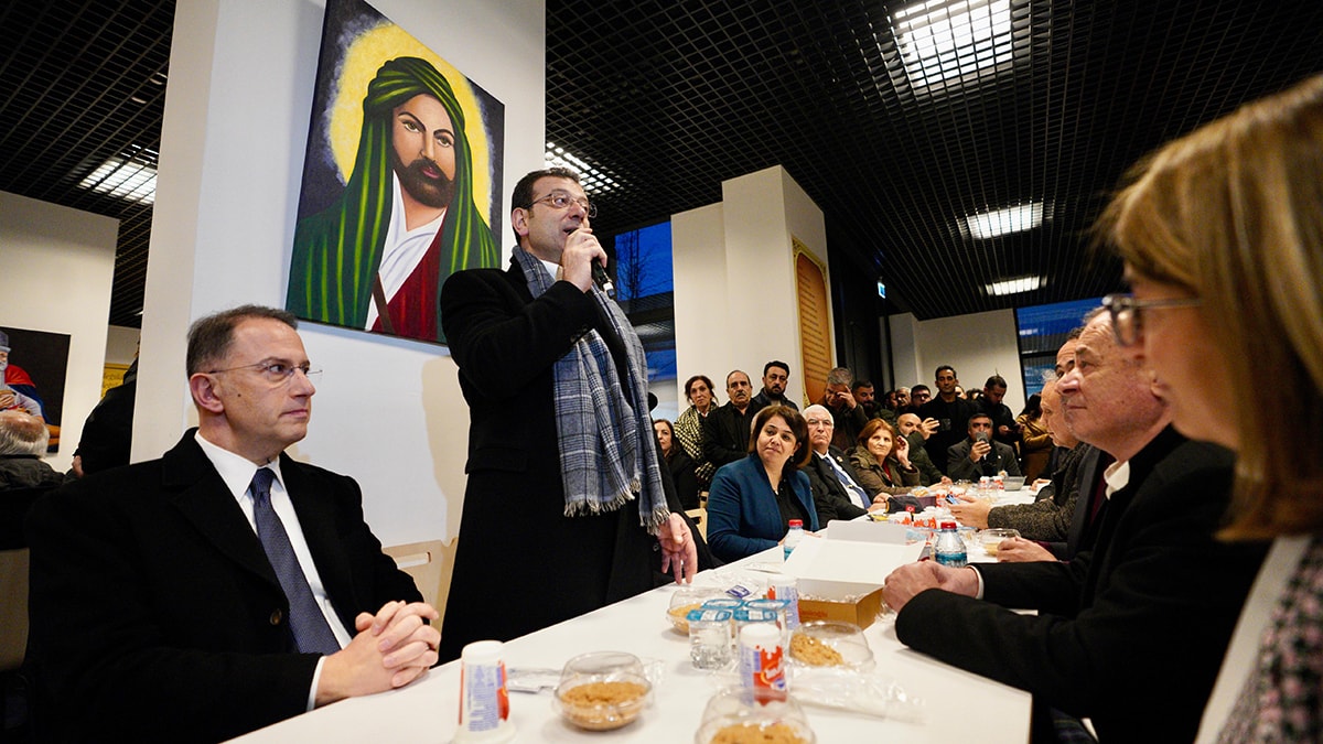 İmamoğlu, Alevi vatandaşlarla bir araya geldi