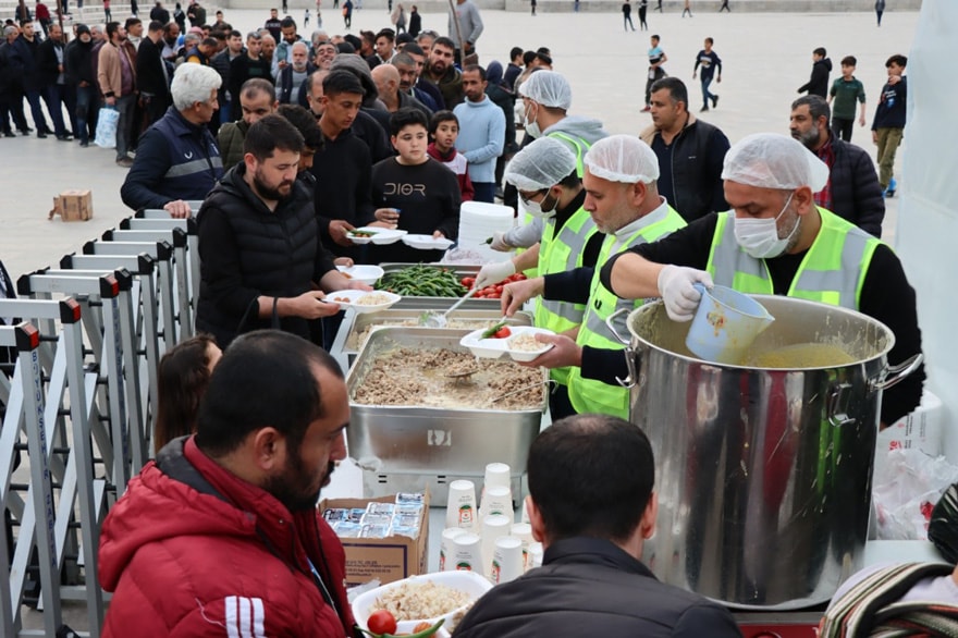 Gerçek enflasyon AKP’li  belediyenin iftarında çıktı