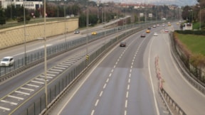 İstanbul'da seçim trafiği... Yollar boş kaldı