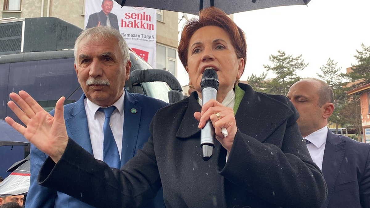 Akşener: Suriyelilere para verirken ekonomi dağılmıyor da emekliye para verirken mi dağılıyor?