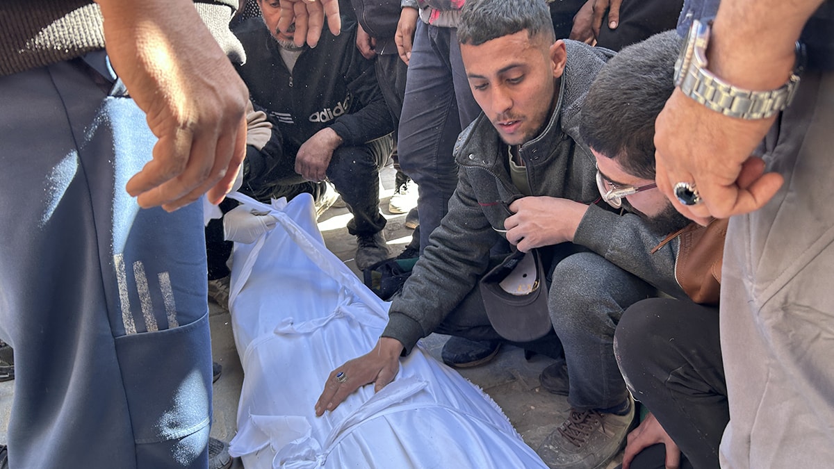 İsrail'in yardım bekleyenlere saldırısında ölü sayısı yükseldi