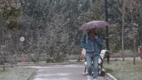 Ankara mart sonunda yine karla uyandı