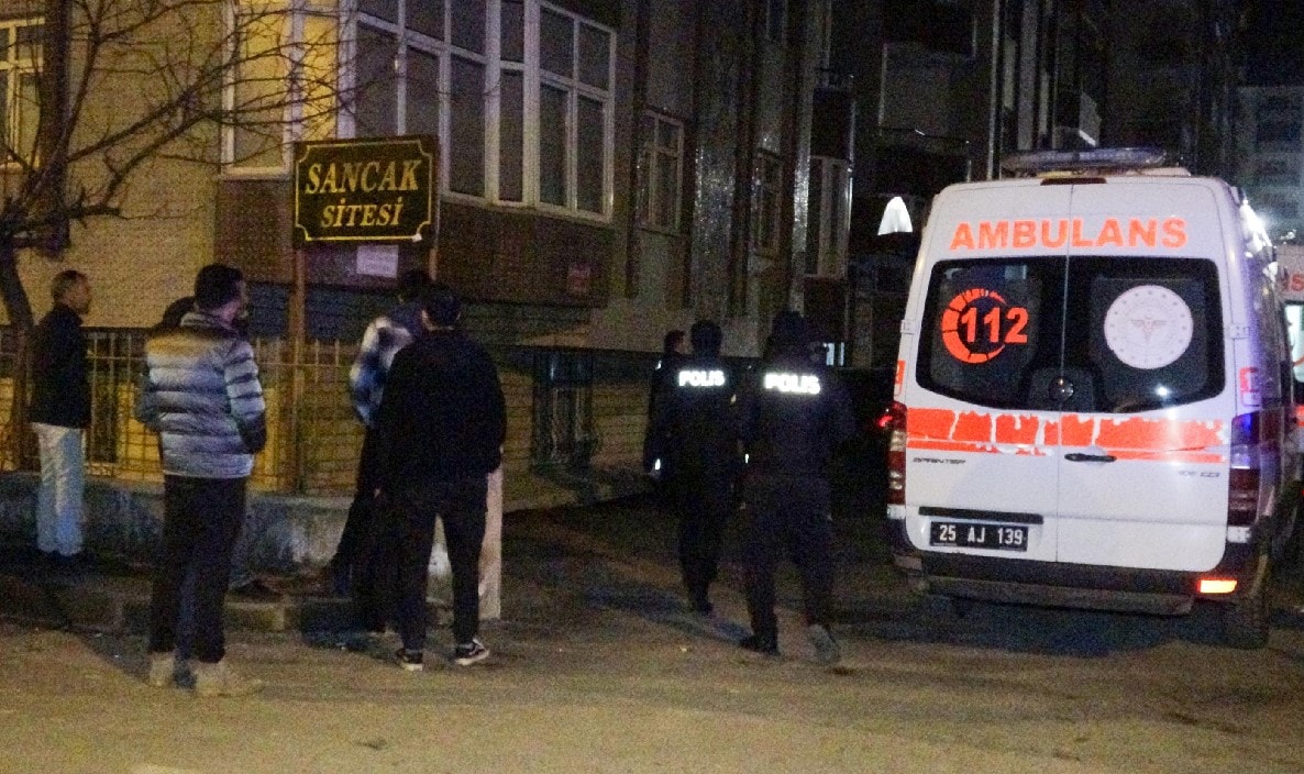 Erzurum'da öğretmen koca, hemşire eşi ve kızını bıçaklayarak öldürdü