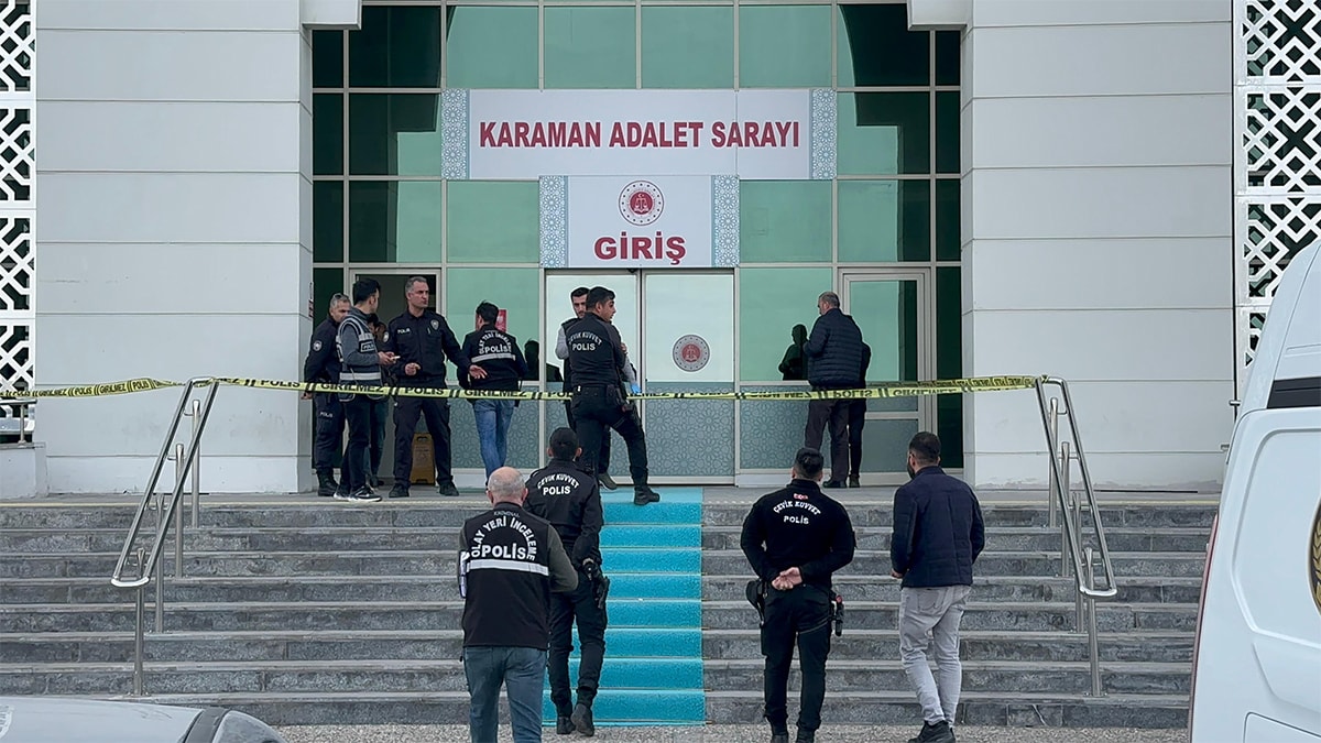 Adliye önünde silahlı saldırı: Bacağından vuruldu