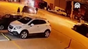 Korkunç kaza kamerada: Bir araç çarptı, diğeri altına aldı