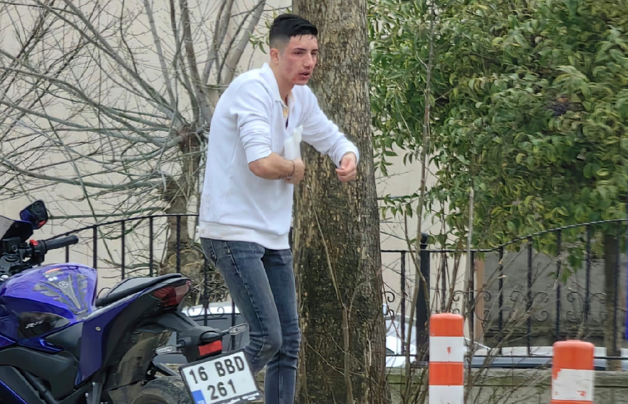 Nikah planı kabusa döndü: Kaçırdığı kızın ağabeyi darbetti, yüzüne biber gazı sıktı