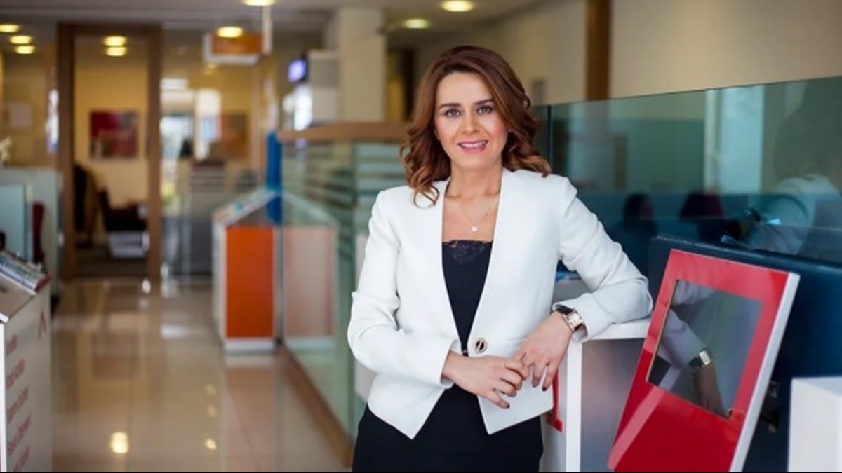 Seçil Erzan davasında erteleme kararı