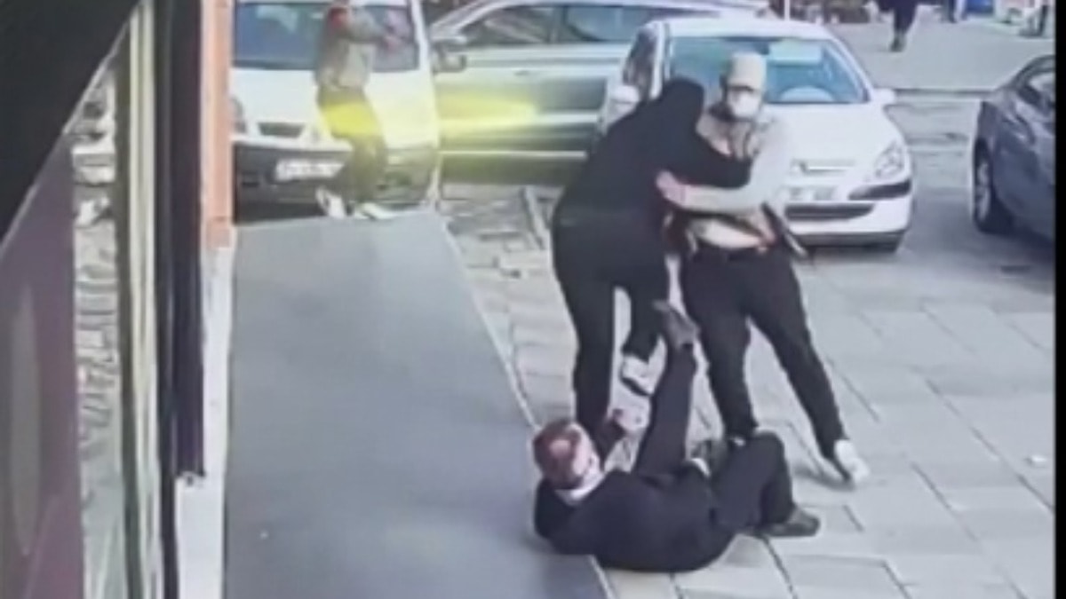 İstanbul'da gasp girişimi: Böyle görüntülendi