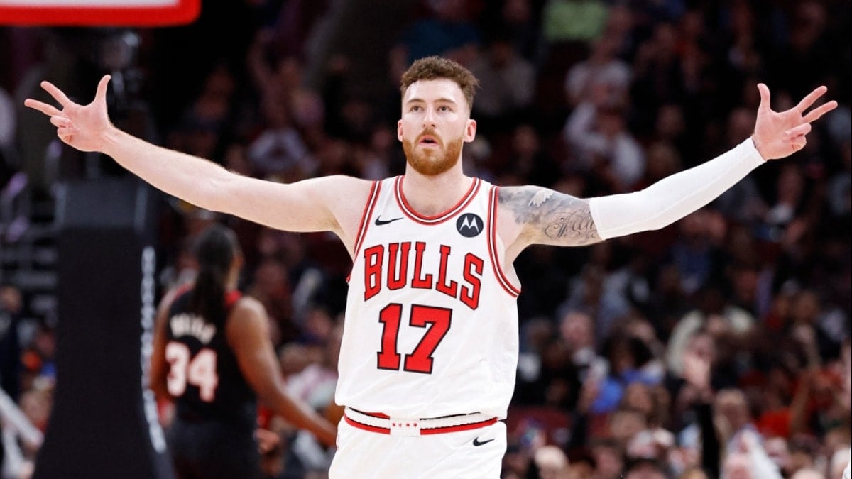 NBA'de Onuralp Bitim'den Chicago Bulls galibiyetine katkı