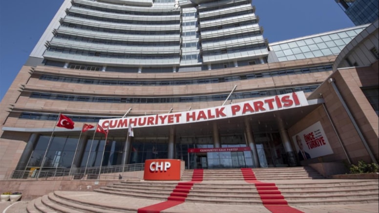 CHP Bitlis Belediye Başkan adayı Selim Soyugüzel, AKP'ye katıldı