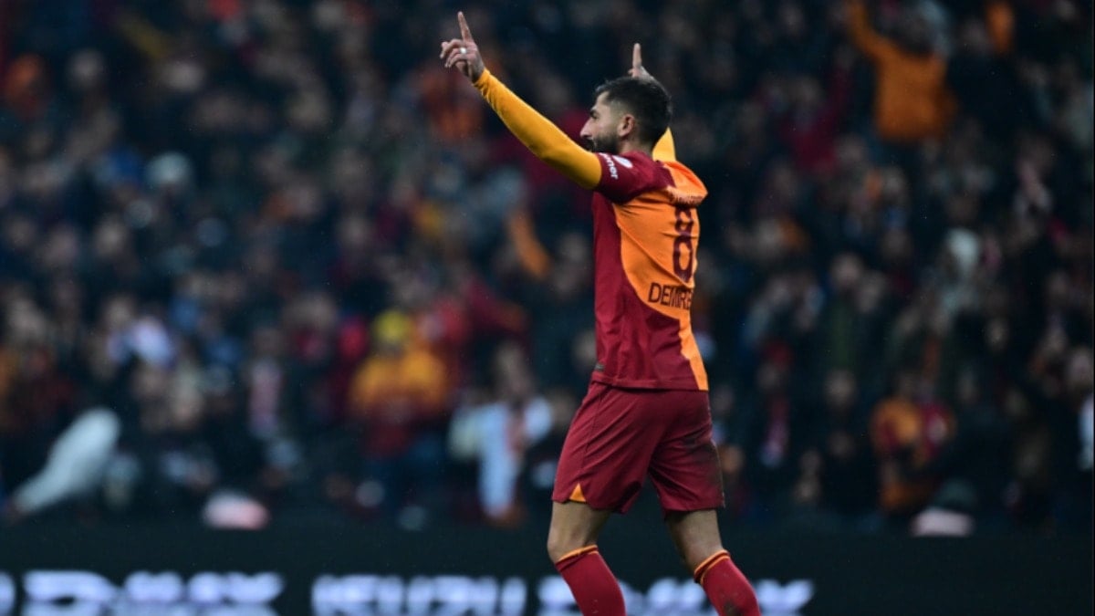 Galatasaray'da Kerem Demirbay racon kesiyor!