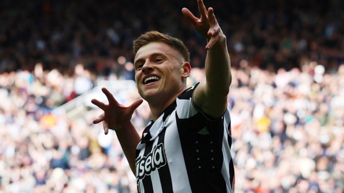 Premier Lig'de çılgın dönüş: Newcastle-West Ham maçında 7 gol