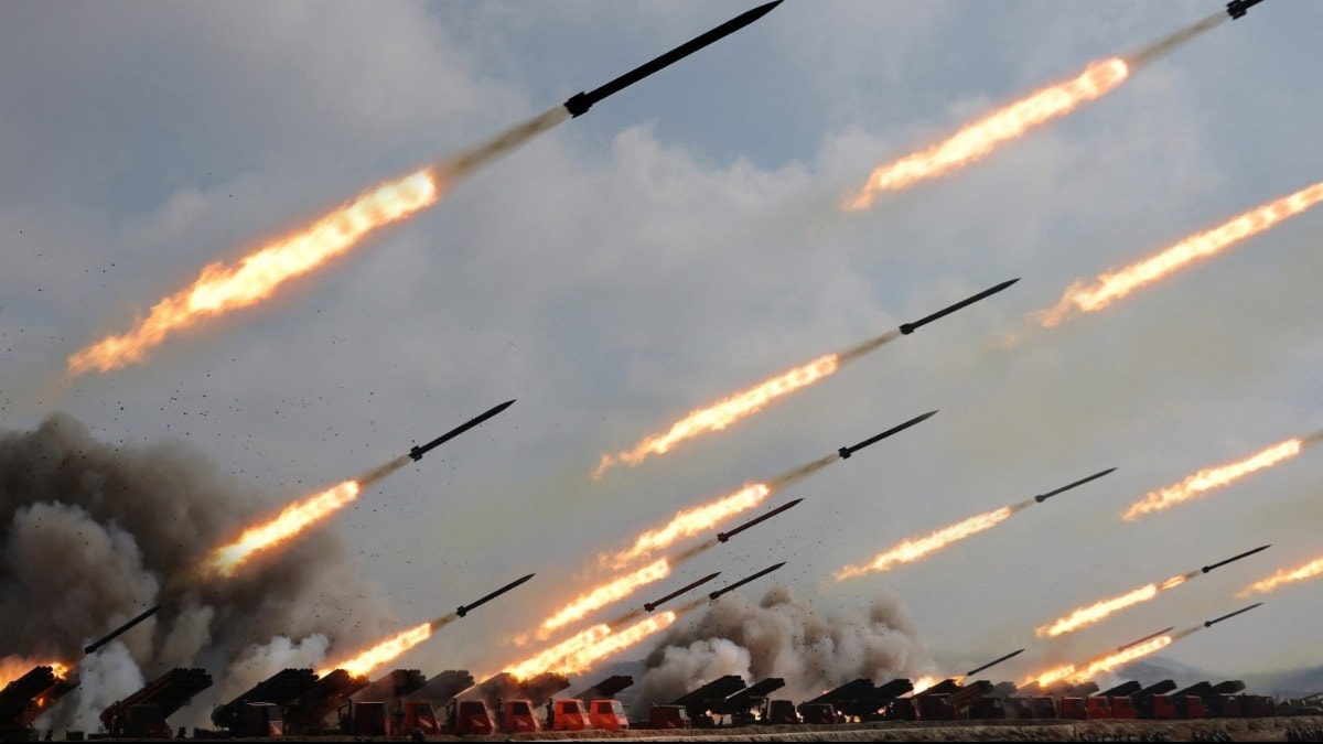 Kuzey Kore'den gözdağı: Dev tatbikatla savaş sinyali verdi