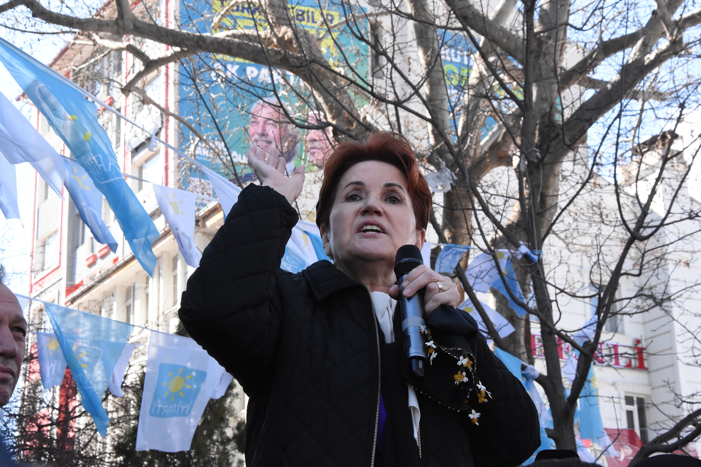 Akşener’den emeklilere: Hakkınızı söke söke alacağım