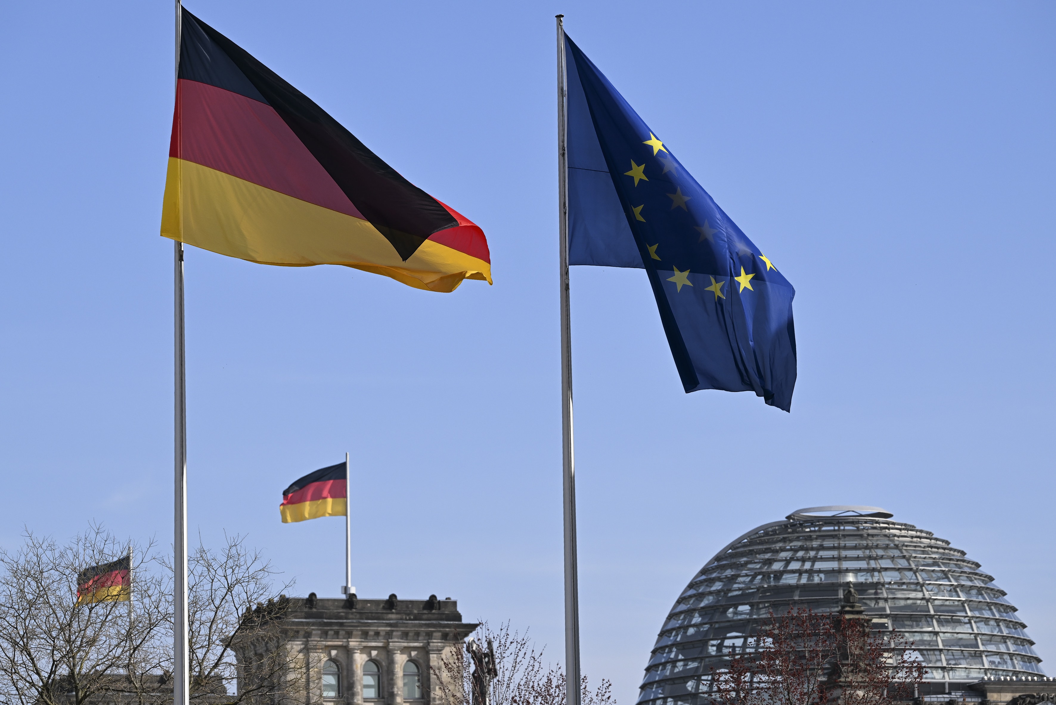 Almanya'da yıllık enflasyon geriledi