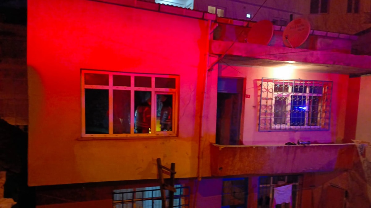 İstanbul'da gece yarısı korkutan yangın