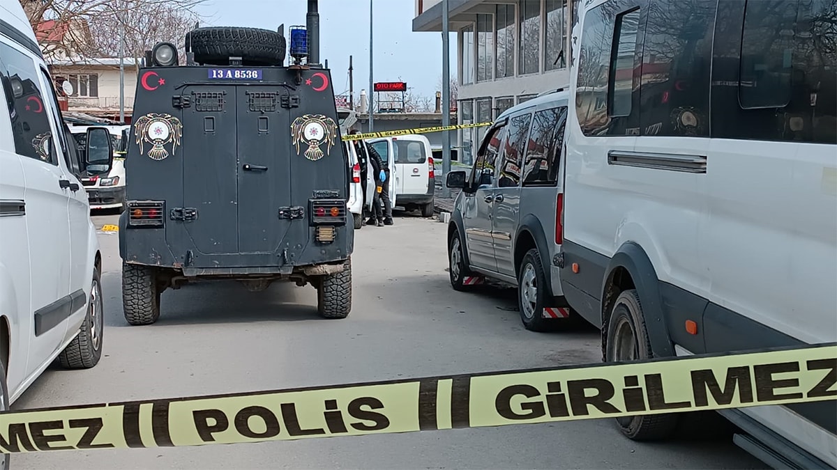 Tatvan'da Belediye Başkan Yardımcısı Necdet Ökmen'e saldırı