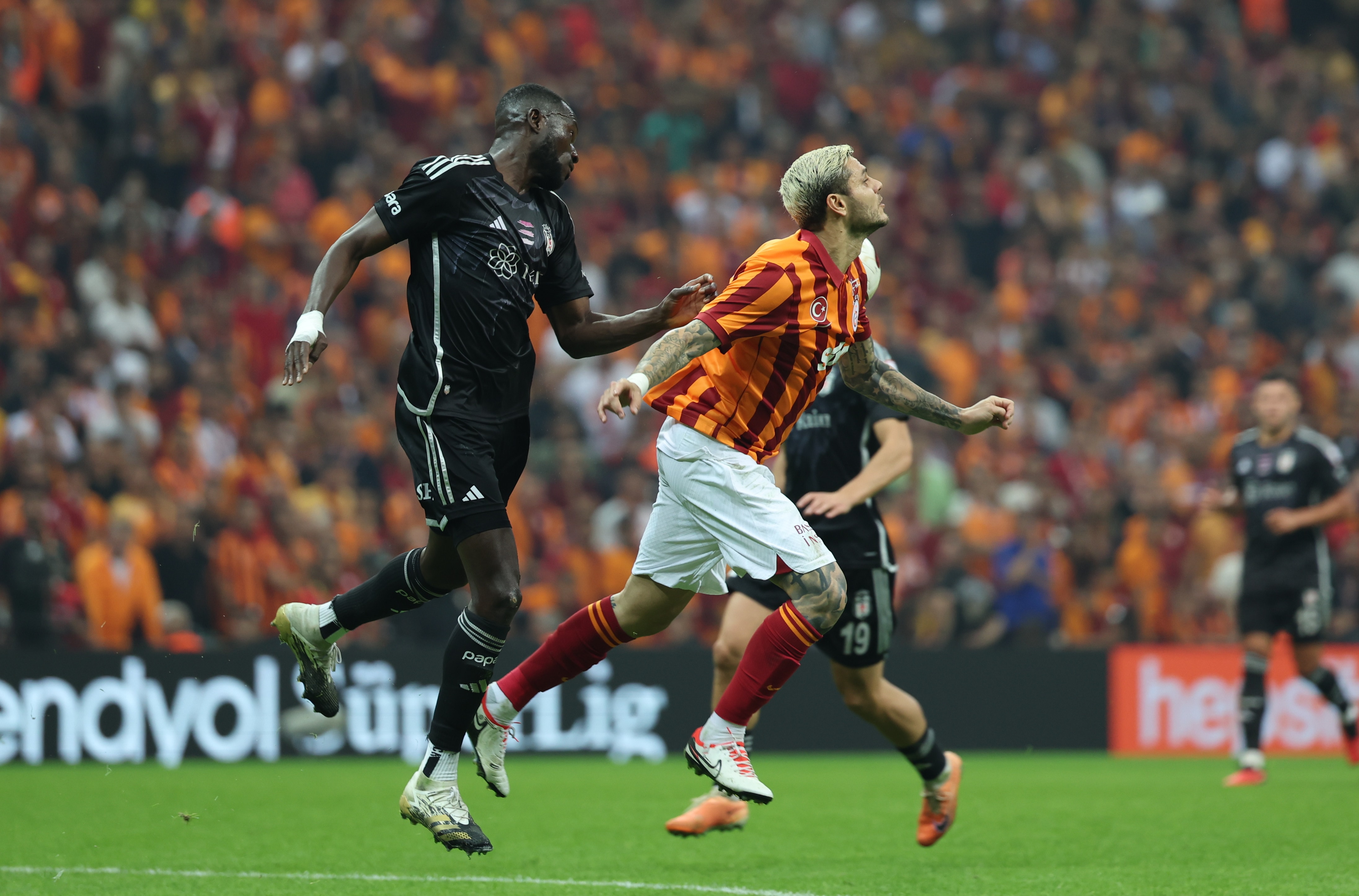 Beşiktaş Galatasaray saat kaçta? BJK GS derbisi için nefesler tutuldu