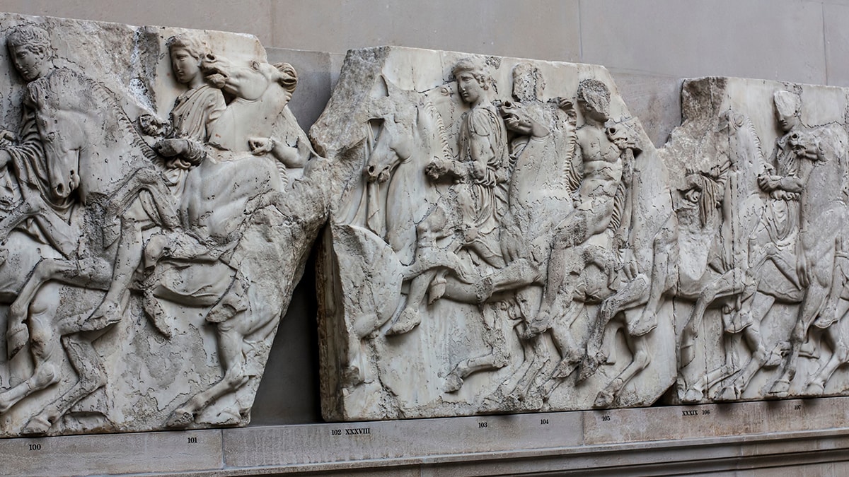 Dünyanın en çok ziyaret edilen müzesi soyuldu