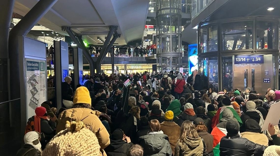 Filistin destekçisi göstericilere sert müdahale