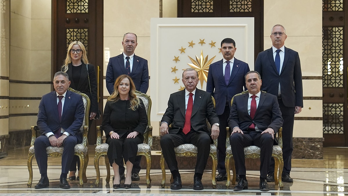 Büyükelçiler, Erdoğan'a güven mektubu sundu