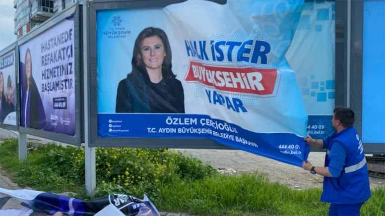 CHP'nin adayı Çerçioğlu'nun afişleri YSK kararıyla kaldırıldı