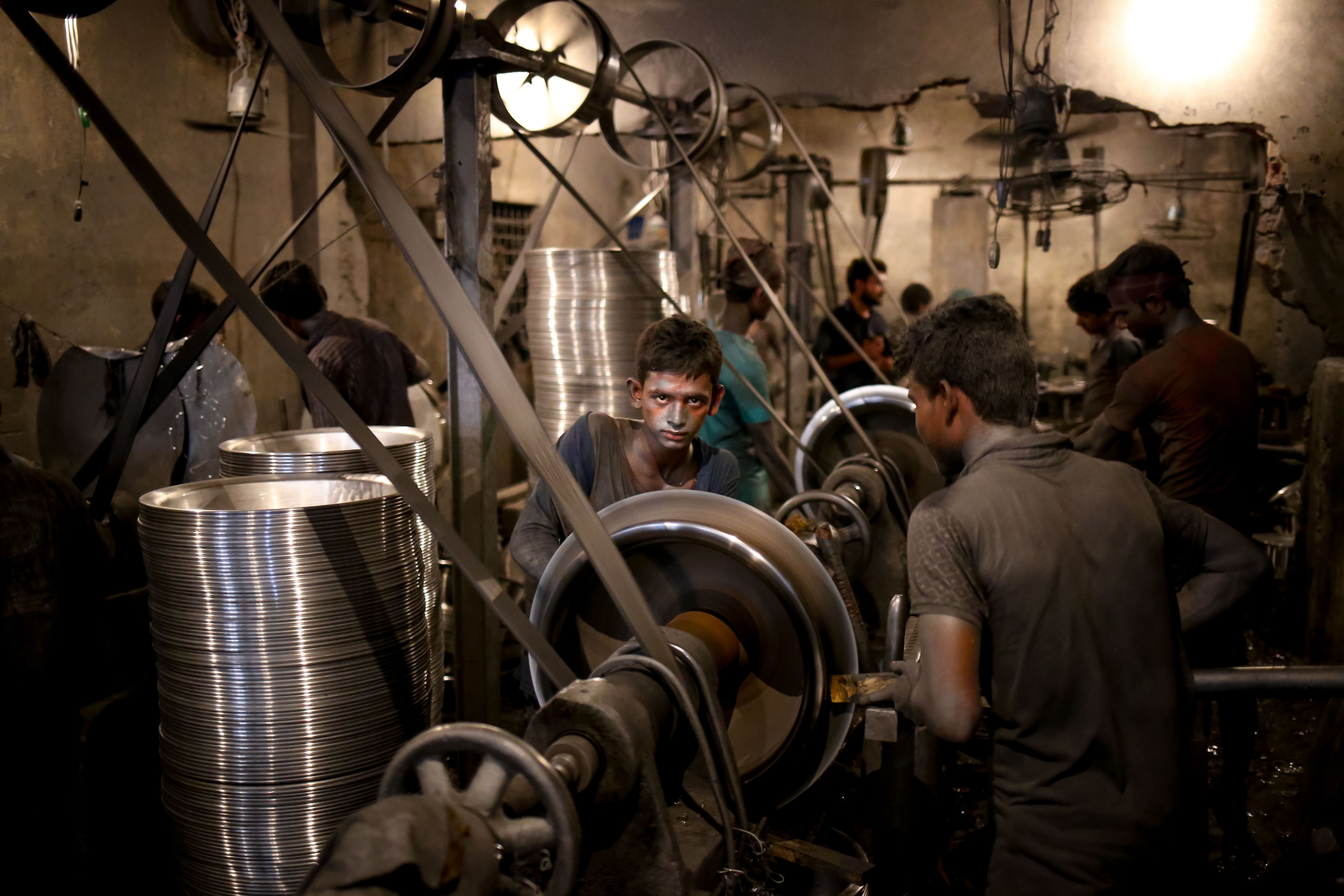 Zorla çalıştırmadan elde edilen yasa dışı kazanç yılda 236 milyar dolar