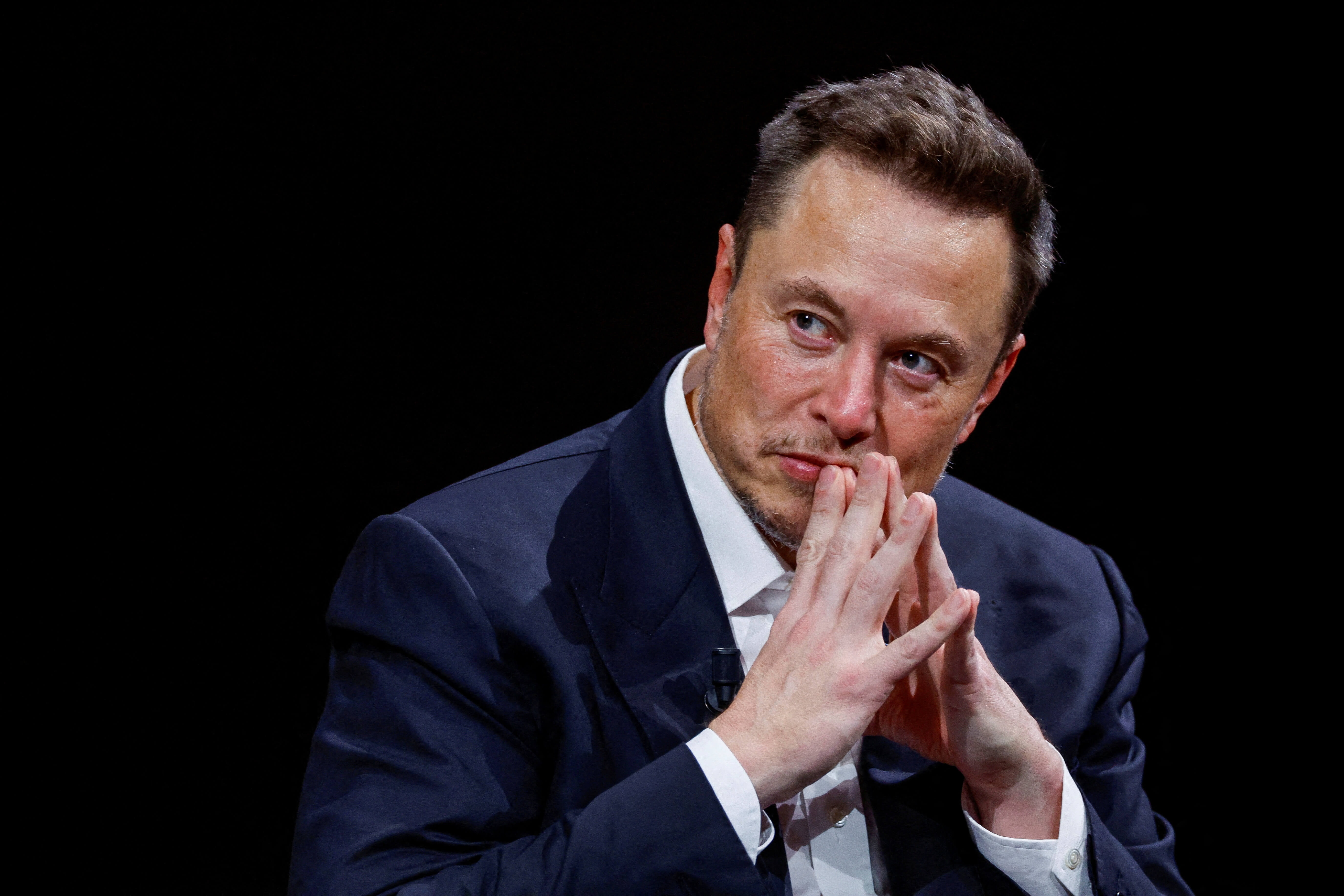 Elon Musk avukatlara öfkeli... Önce milyar dolarlık maaştan ettiler, şimdi de hisse istiyorlar