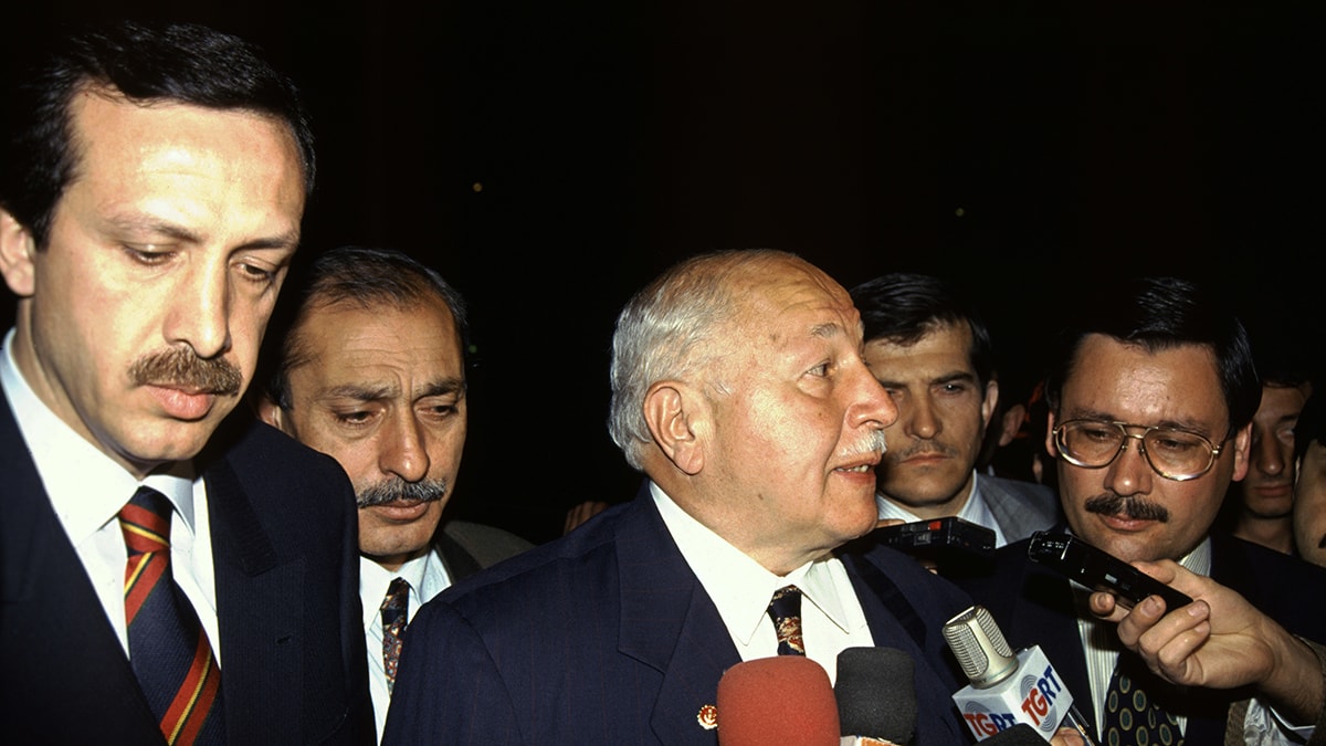 Birol Aydın anlattı: Erbakan'ın evine polis yollandığında ne oldu?