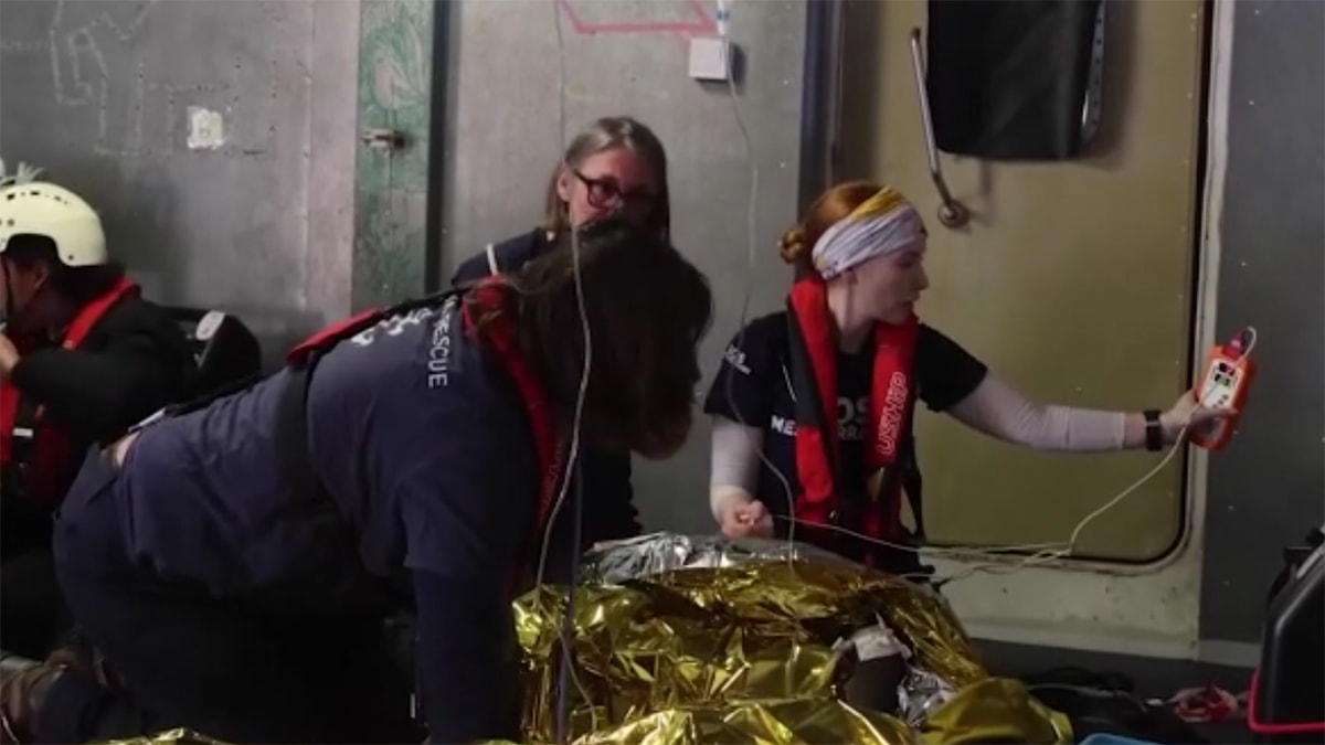 Akdeniz'de 60 göçmen boğularak can verdi