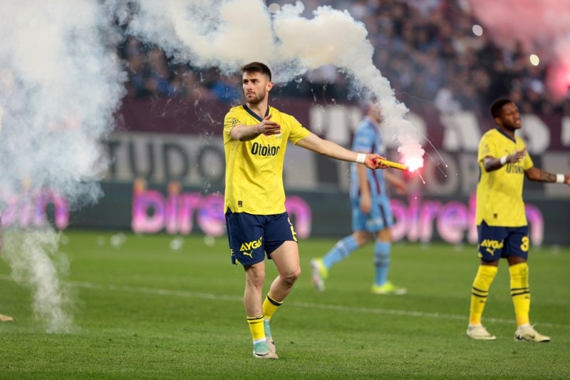 Fenerbahçe'de gündem maddesi: Ligden çekilme kararı