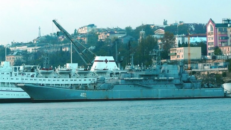 Ukrayna: Rusların çıkarma gemisini vurduk
