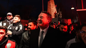 Beşiktaş Başkanı Hasan Arat, Çarşı ile iftar yemeğinde buluştu